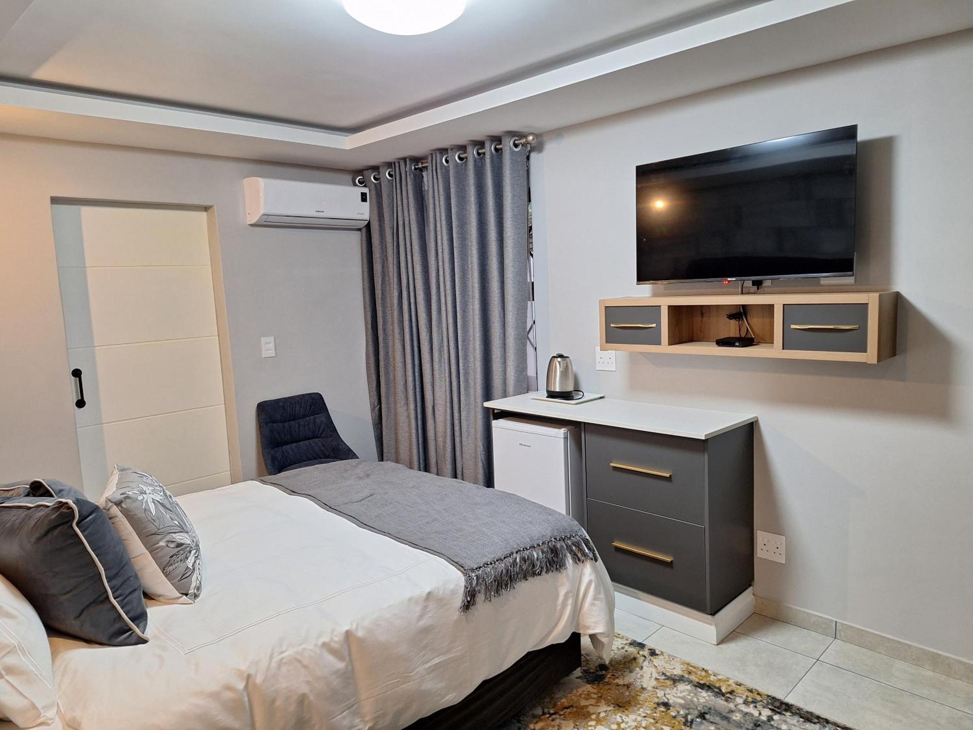 La Grace Hotel Kempton Park Buitenkant foto